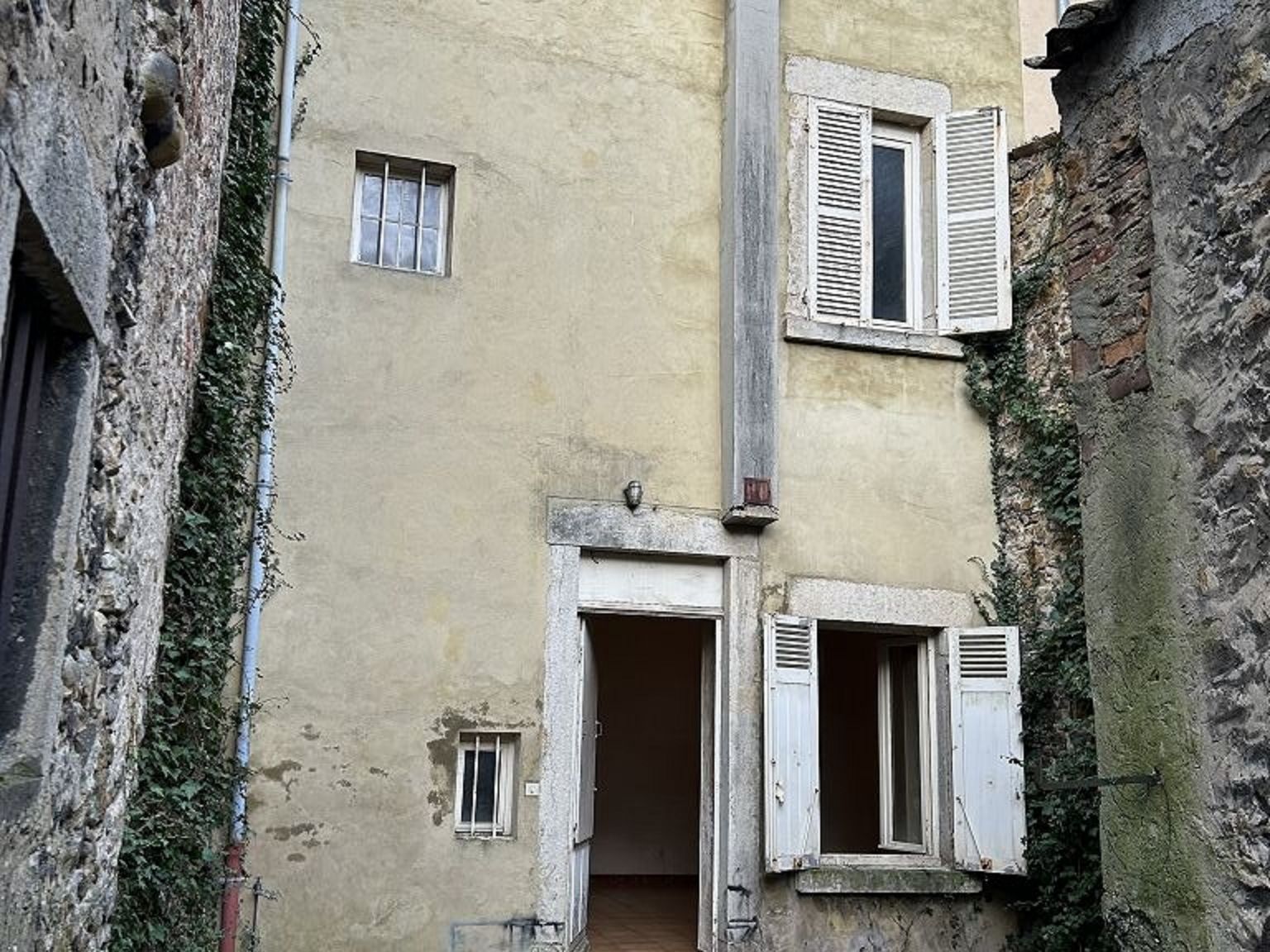 Maison de ville LAGNIEU (01150) Hervé LUC Immobilier